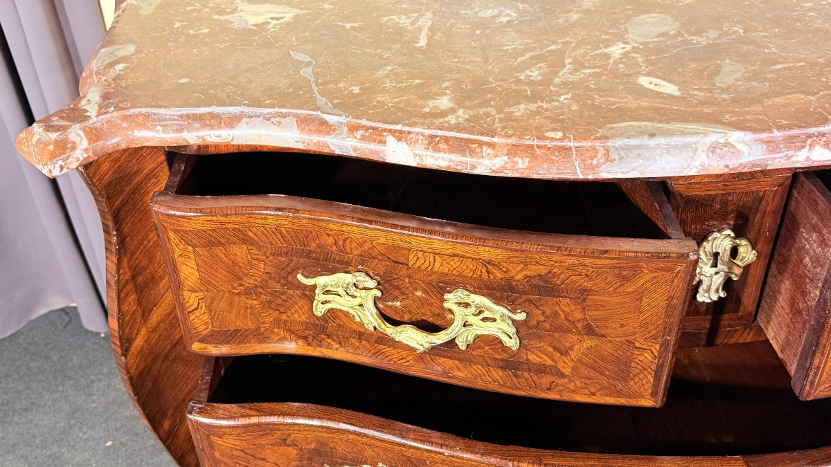 Louis XV Style Bombé Commode, 18th Century -photo-7