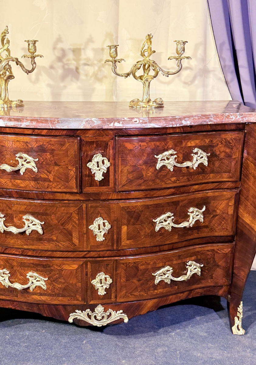 Louis XV Style Bombé Commode, 18th Century 