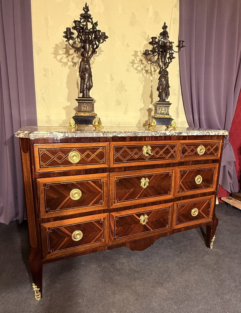 Central Chest Of Drawers Transition Period, 18th Century