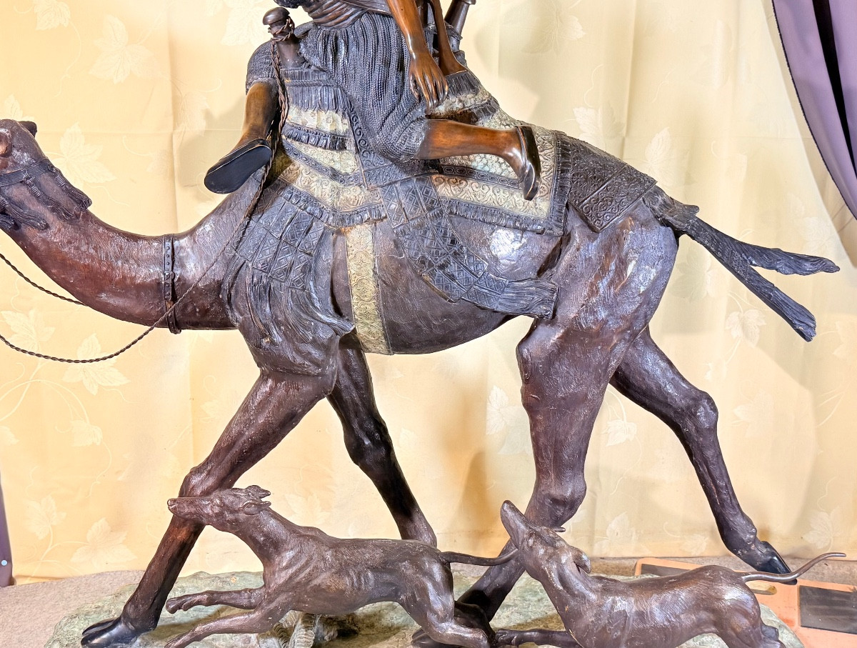 Statue orientaliste en Bronze , signée DUBUCAND , 140 CM -photo-1