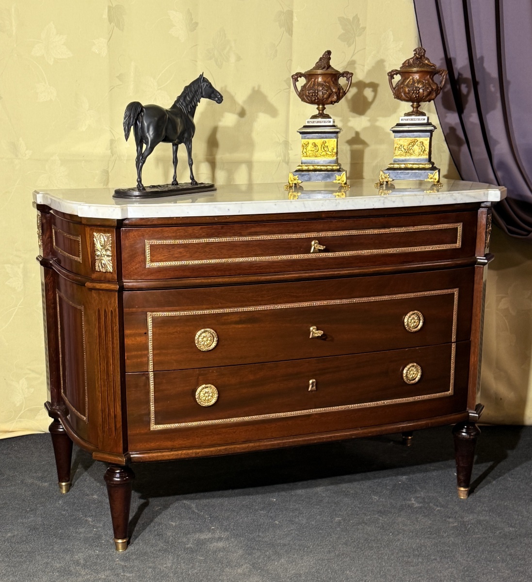 Louis XVI Chest Of Drawers After A Model By J. F. Leleu-photo-4