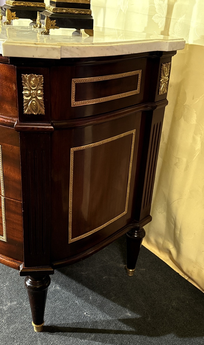 Commode Louis XVI d’après le modèle de J. F. LELEU -photo-2