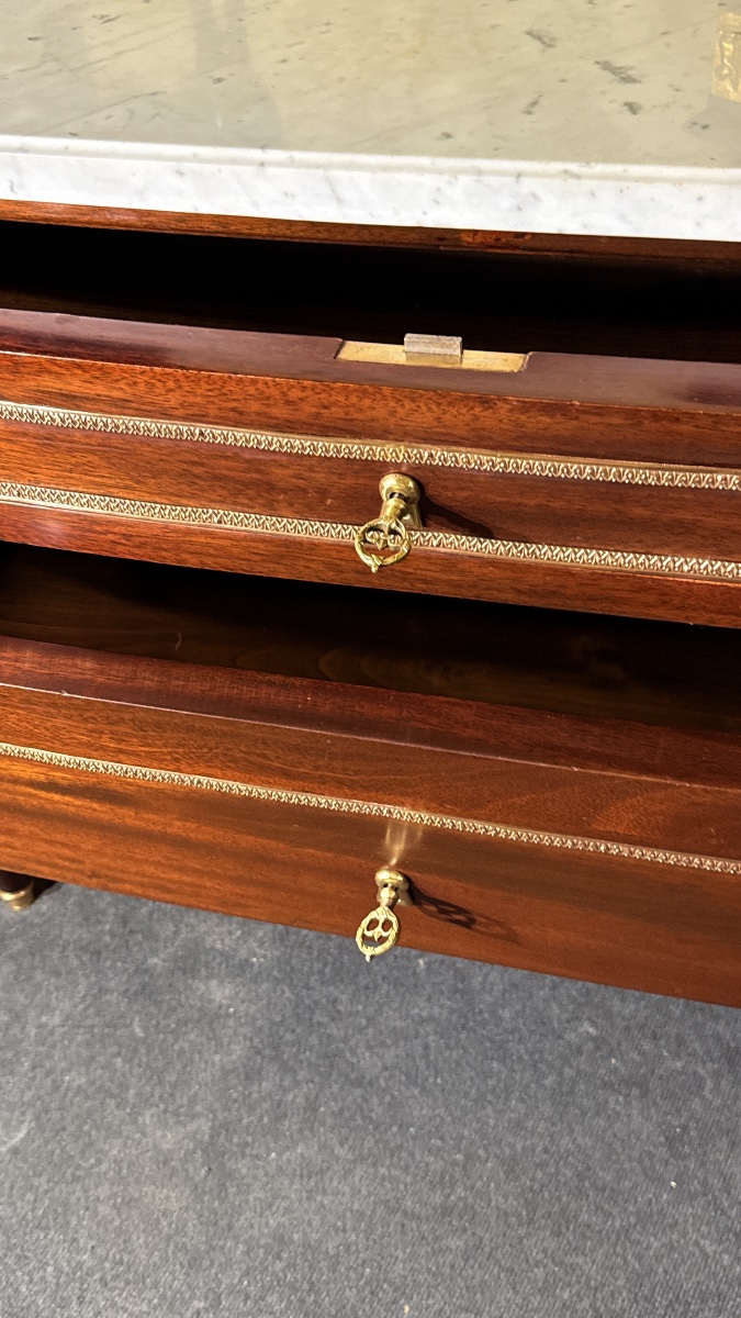 Louis XVI Chest Of Drawers After A Model By J. F. Leleu-photo-3