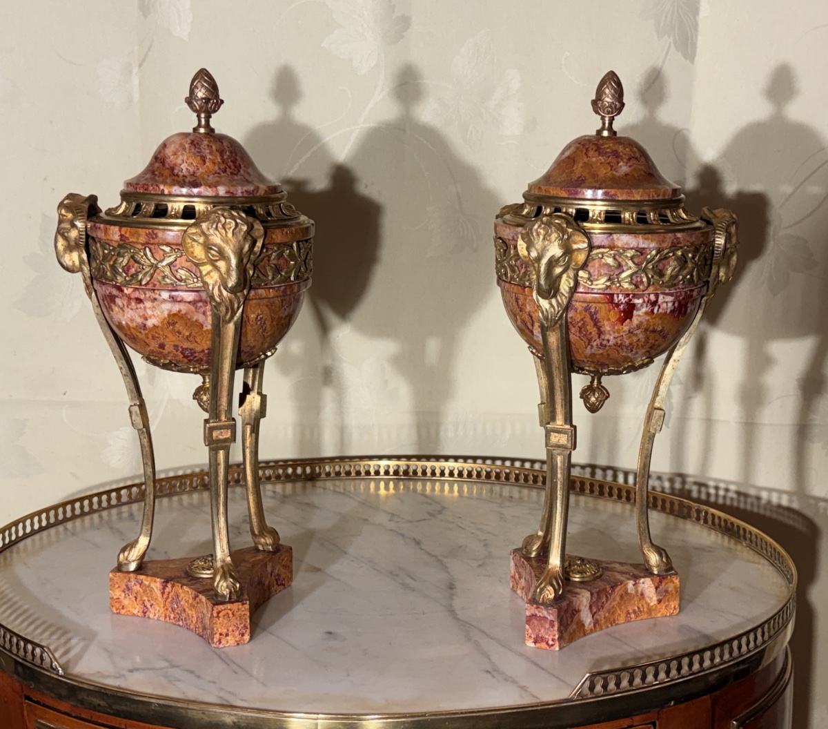 Paire de Cassolettes en Marbre et Bronze , Époque XIXe 