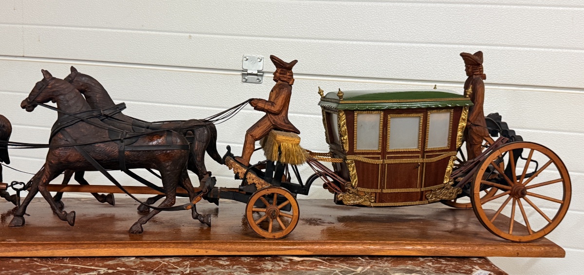 Maquette : Carosse Royal d’apparat tiré par 4 Chevaux : 140 CM -photo-1