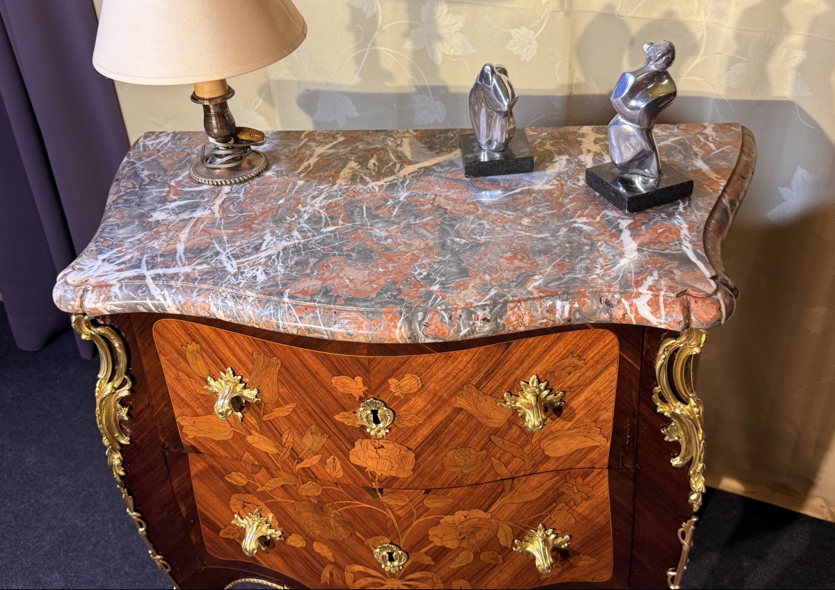 Commode Galbée , Estampillée J.C. ELLAUME, XVIIIe Siècle -photo-4