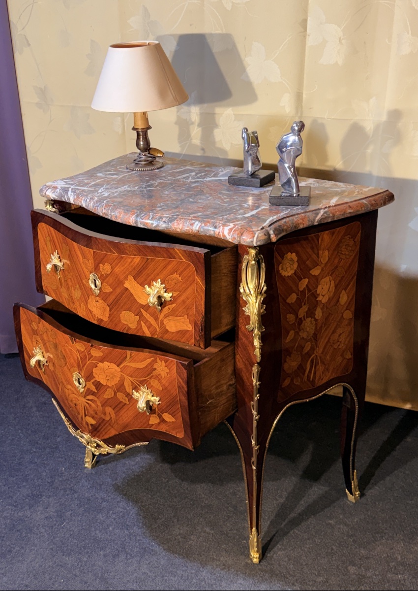 Commode Galbée , Estampillée J.C. ELLAUME, XVIIIe Siècle -photo-3