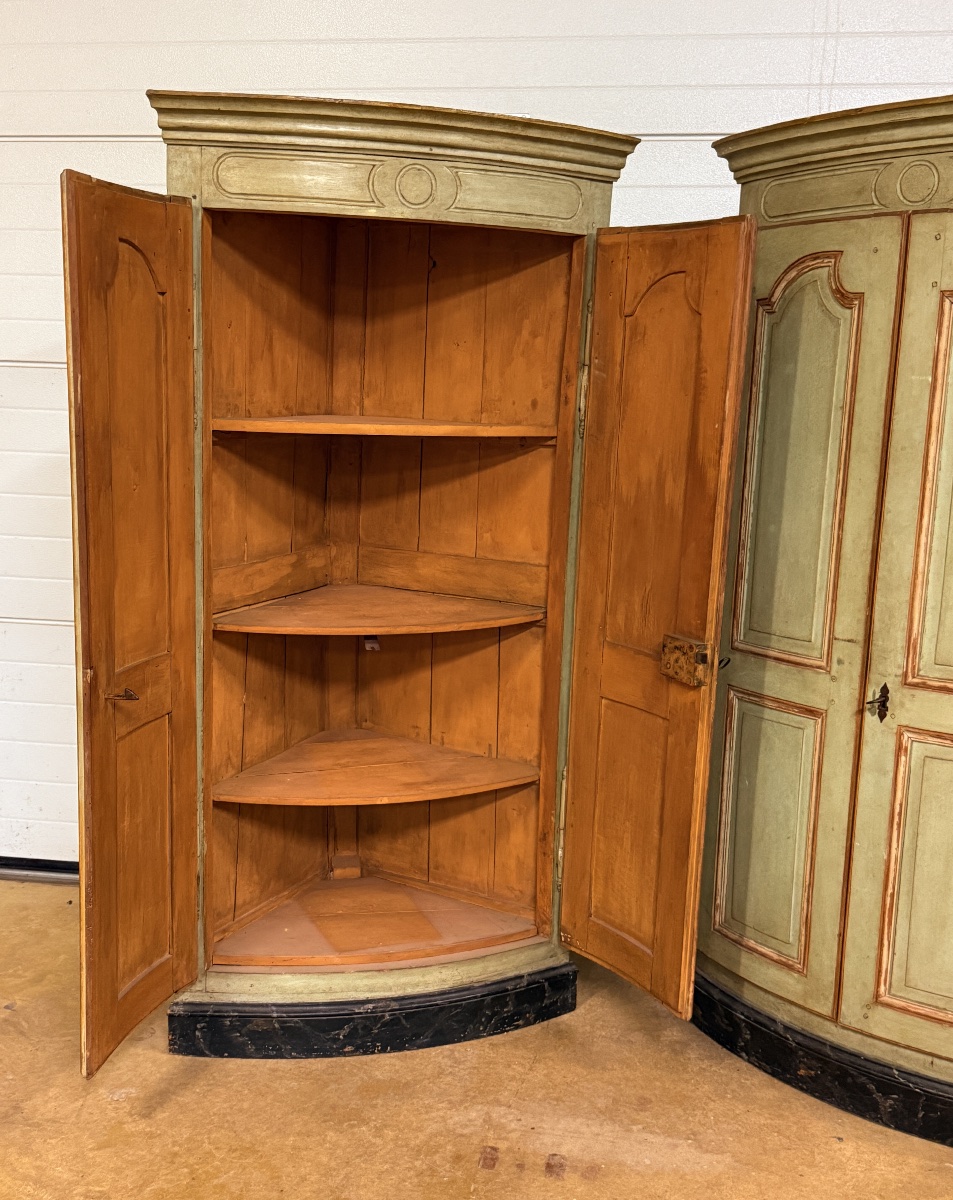 Pair Of Curved Louis XV Corner Pieces -photo-5
