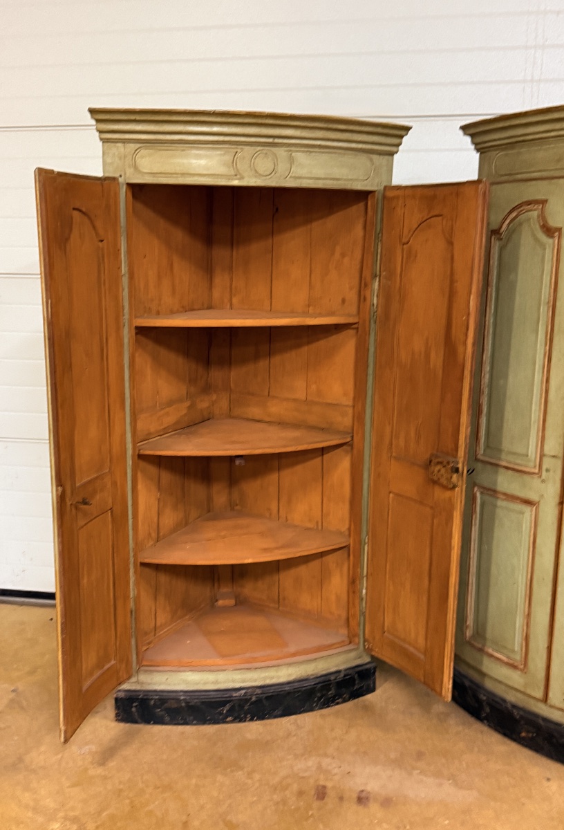 Pair Of Curved Louis XV Corner Pieces -photo-6