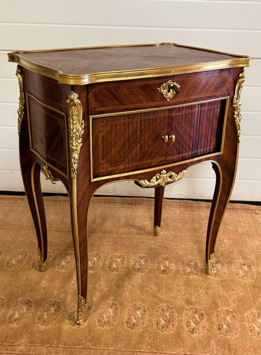 Meuble Époque Transition , Estampillé DUBOIS . XVIIIe siècle 