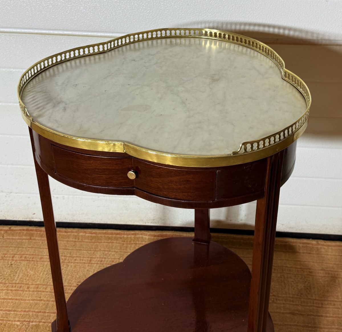 Table de Salon Louis XVI , de Forme polylobée , Époque XVIIIe Siècle -photo-2
