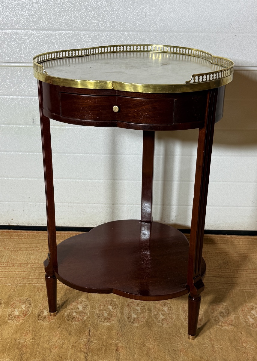 Table de Salon Louis XVI , de Forme polylobée , Époque XVIIIe Siècle 
