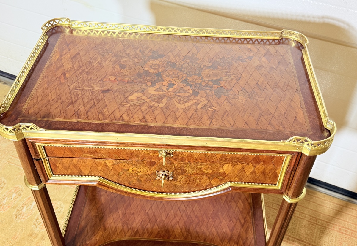 Table à Écrire en Marqueterie , Époque XIXe siècle -photo-1