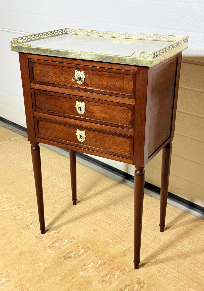 Mahogany Dresser, Directoire Period, Late 18th Century 