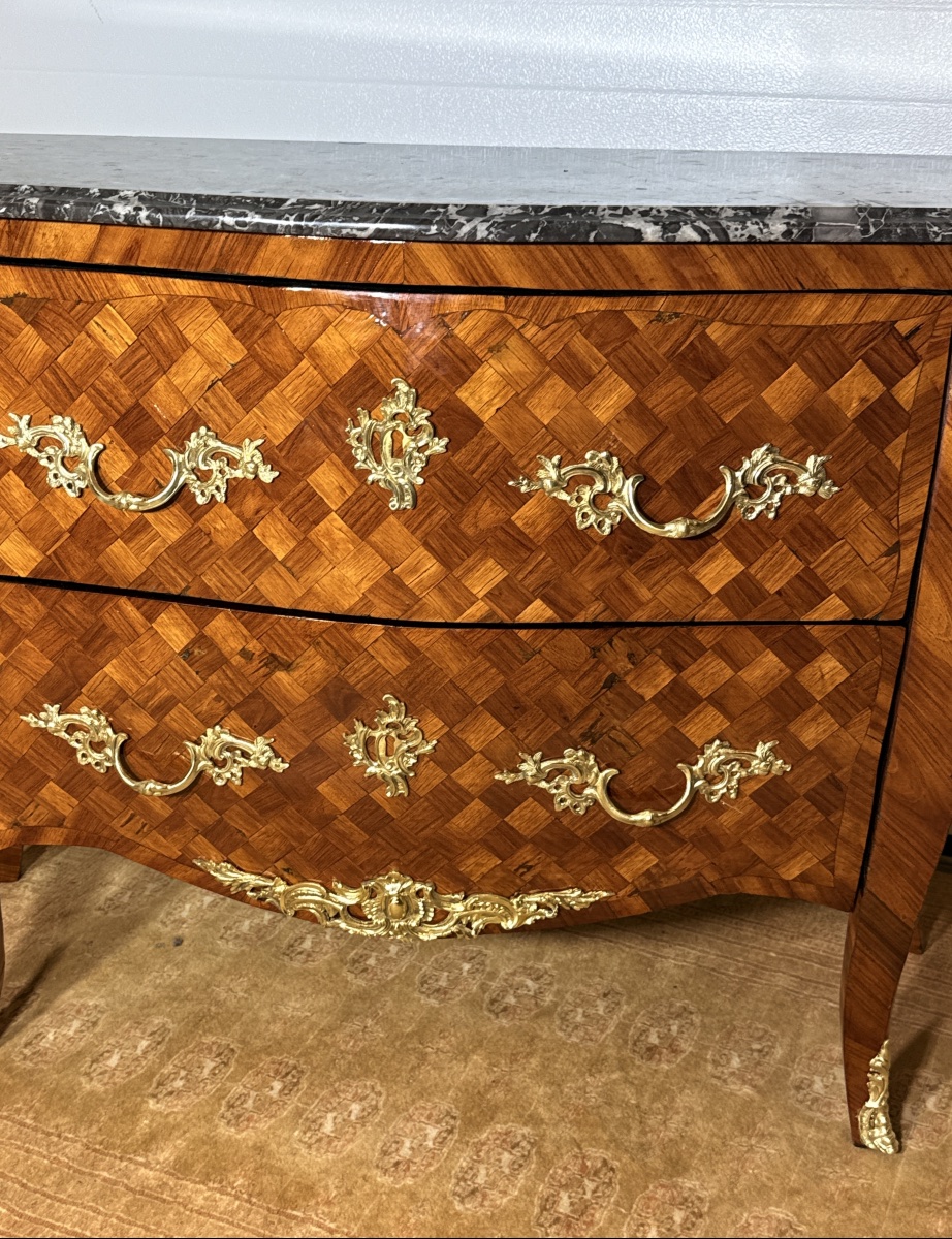 Commode Galbée Louis XV , Époque XVIIIe Siècle -photo-4