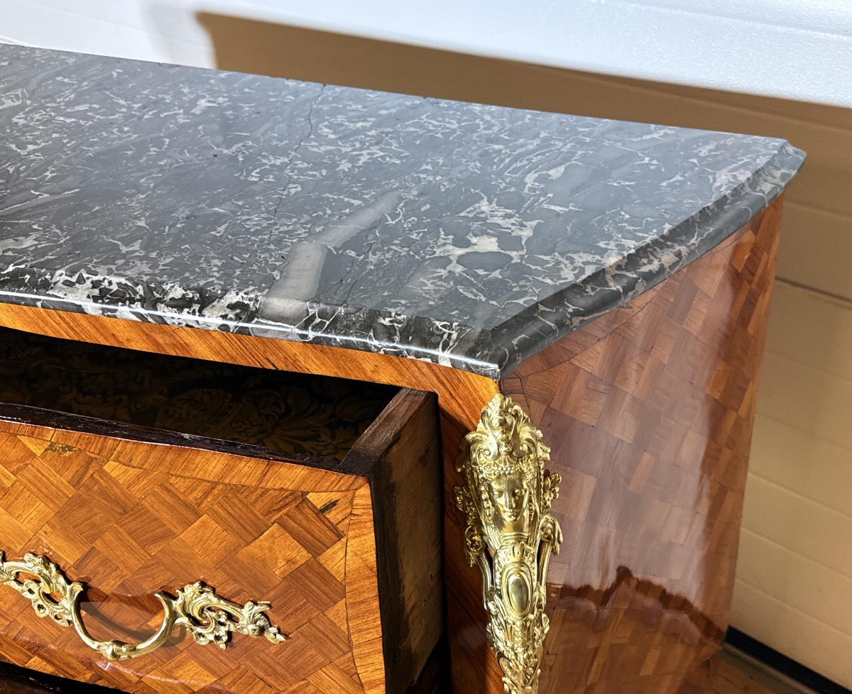 Commode Galbée Louis XV , Époque XVIIIe Siècle -photo-3