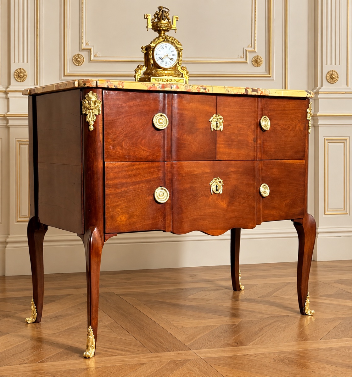 Commode En Acajou , Estampillée L. PERIDIEZ,  XVIIIe Siècle 