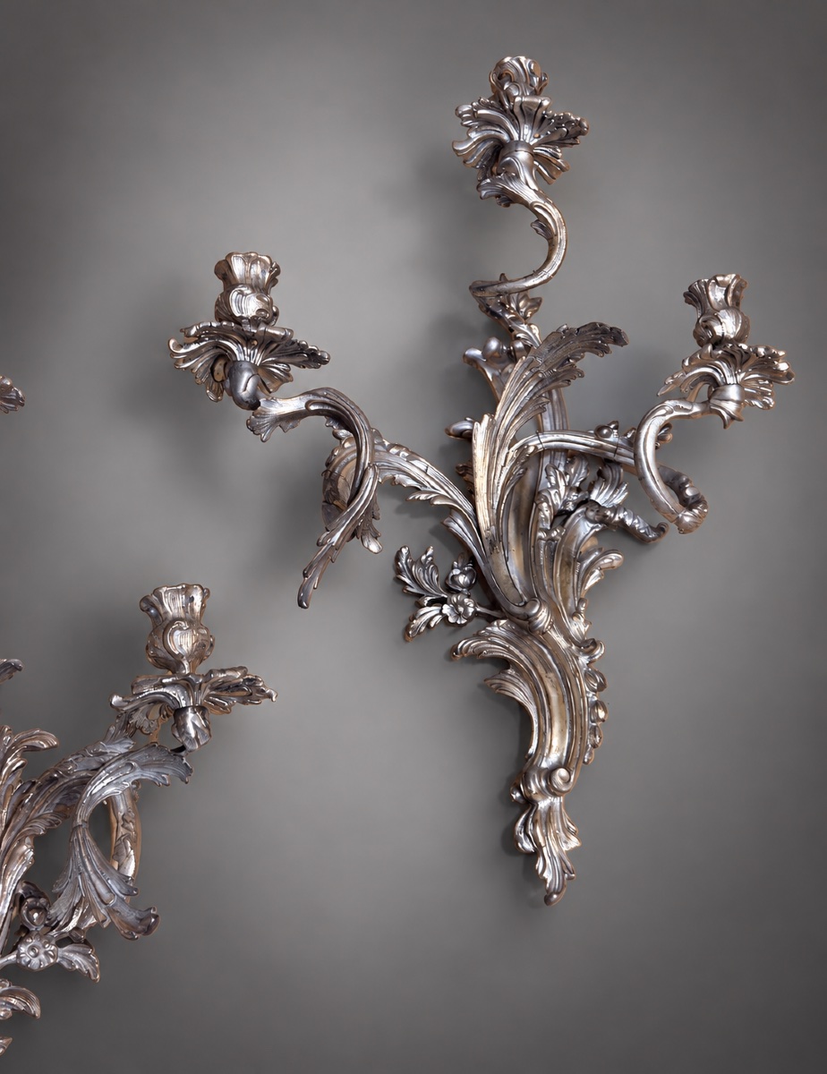 Paire d’Appliques Louis 15 en Bronze argenté ,  XIXe Siècle -photo-3