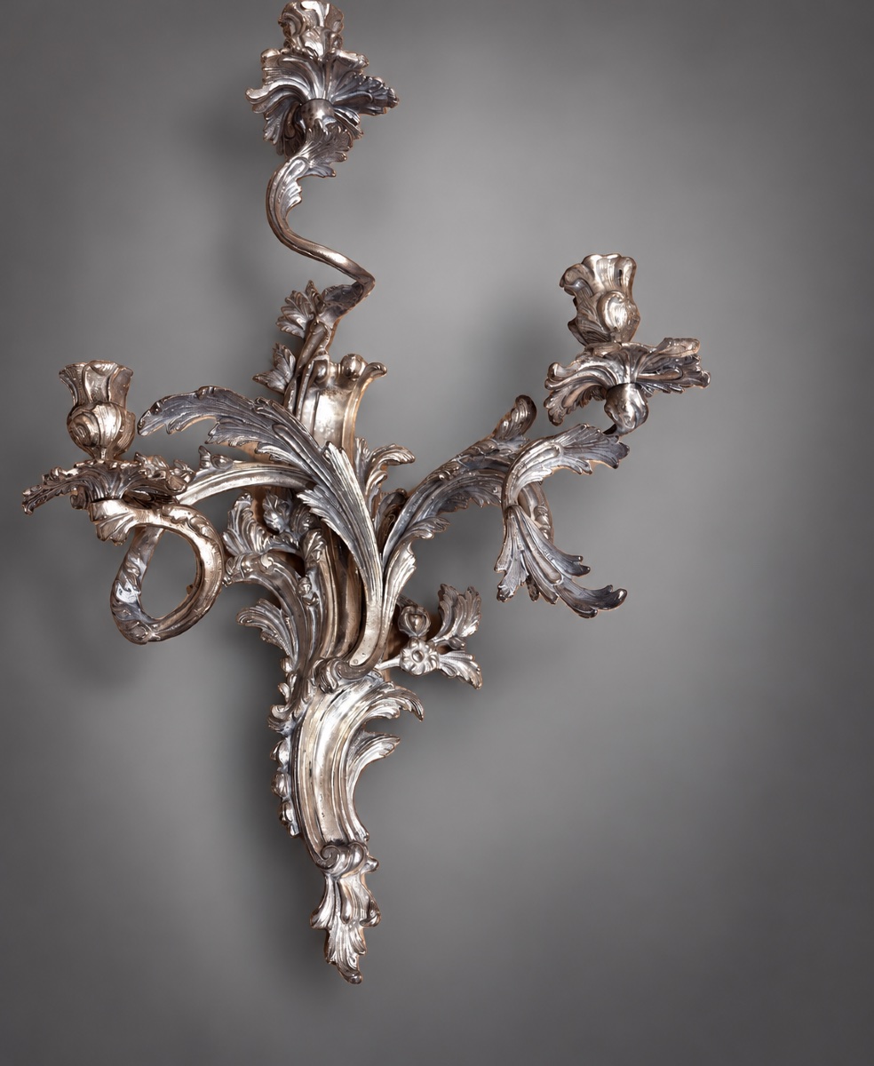 Paire d’Appliques Louis 15 en Bronze argenté ,  XIXe Siècle -photo-4