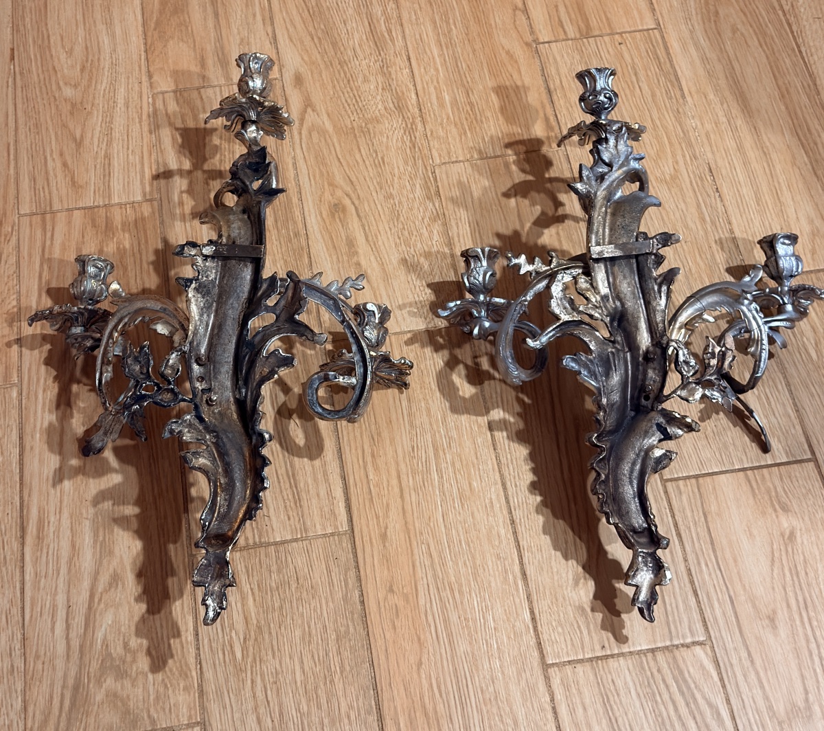 Paire d’Appliques Louis 15 en Bronze argenté ,  XIXe Siècle -photo-7