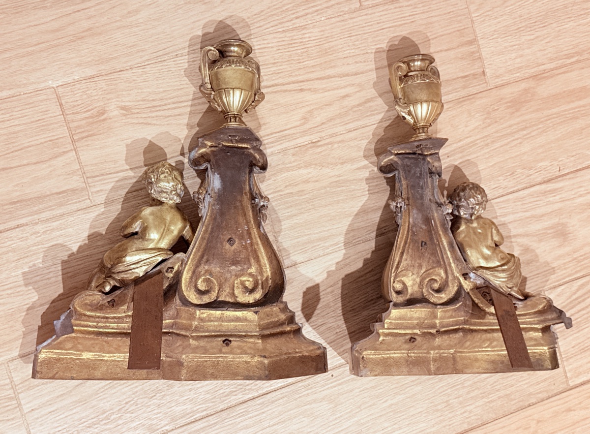 Paire de chenets en bronze doré à décor de putti musiciens – Style Louis XV – XIXᵉ siècle-photo-4