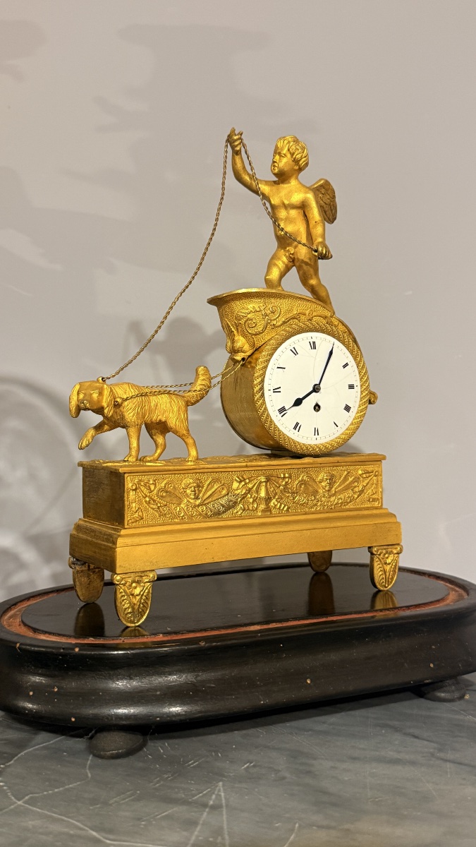 Pendule au Char de l’Amour et au Chien ,  signé Sébastien Mestral , XVIIIe -photo-2