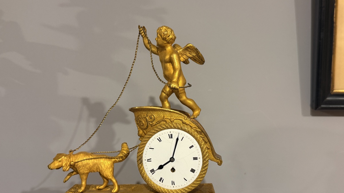 Pendule au Char de l’Amour et au Chien ,  signé Sébastien Mestral , XVIIIe -photo-5