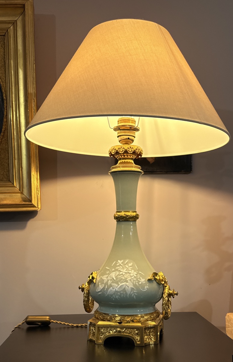 Lampe Louis XVI en Porcelaine Céladon et Bronze doré , Époque XIXe Siècle -photo-2