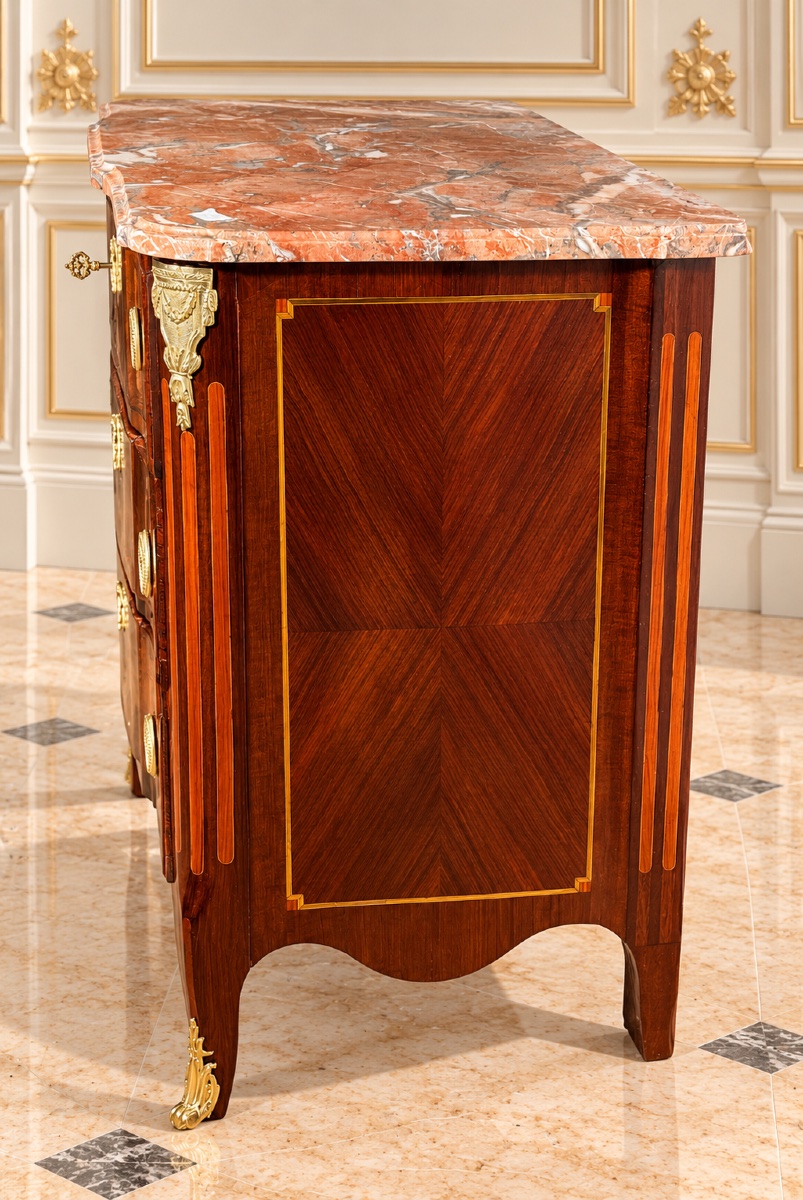 Commode à Ressaut , Estampillée REIZELL , Époque XVIIIe Siècle -photo-3