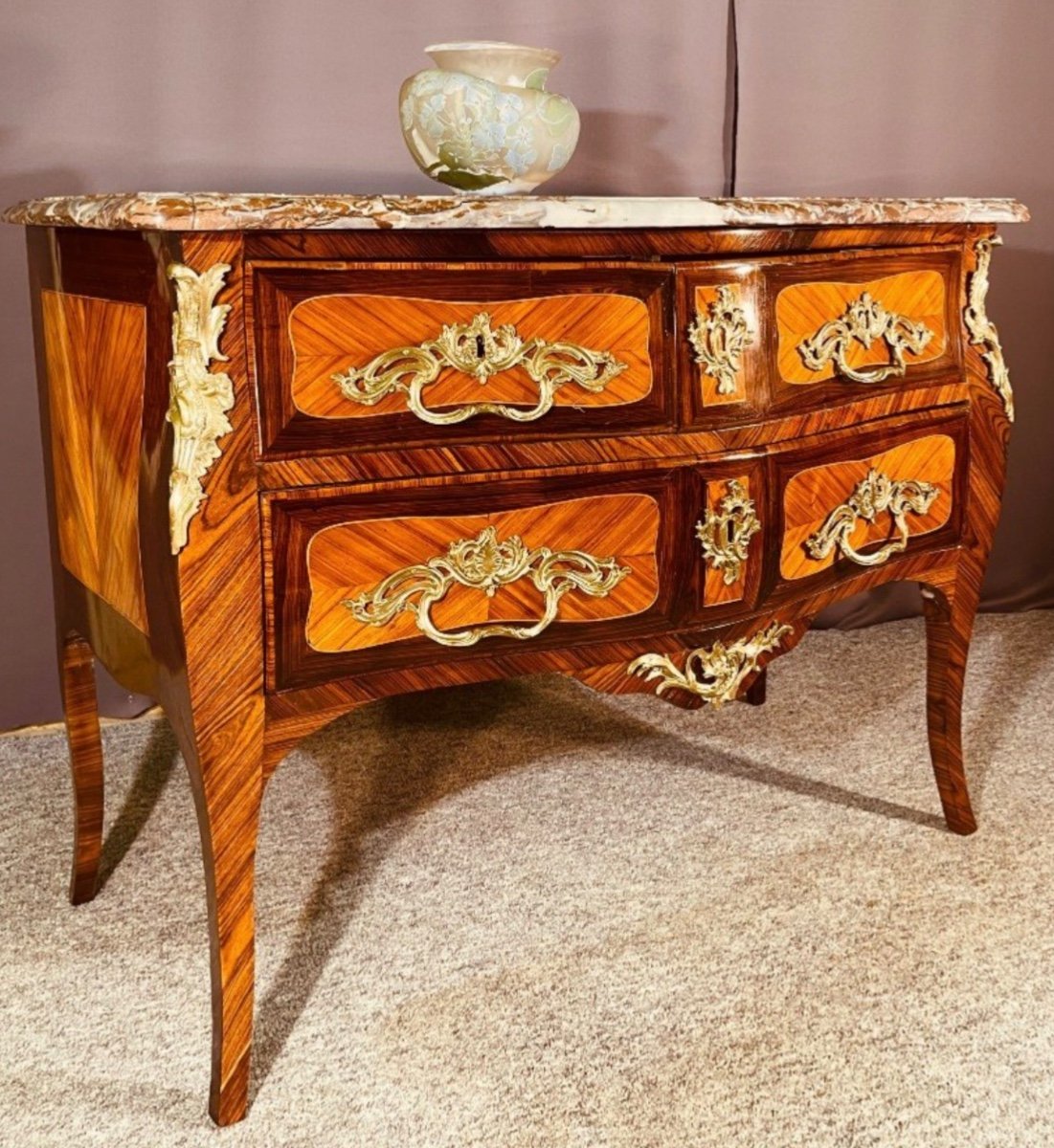 Commode Louis XV , Galbée toutes Faces , 18ème Siècle 