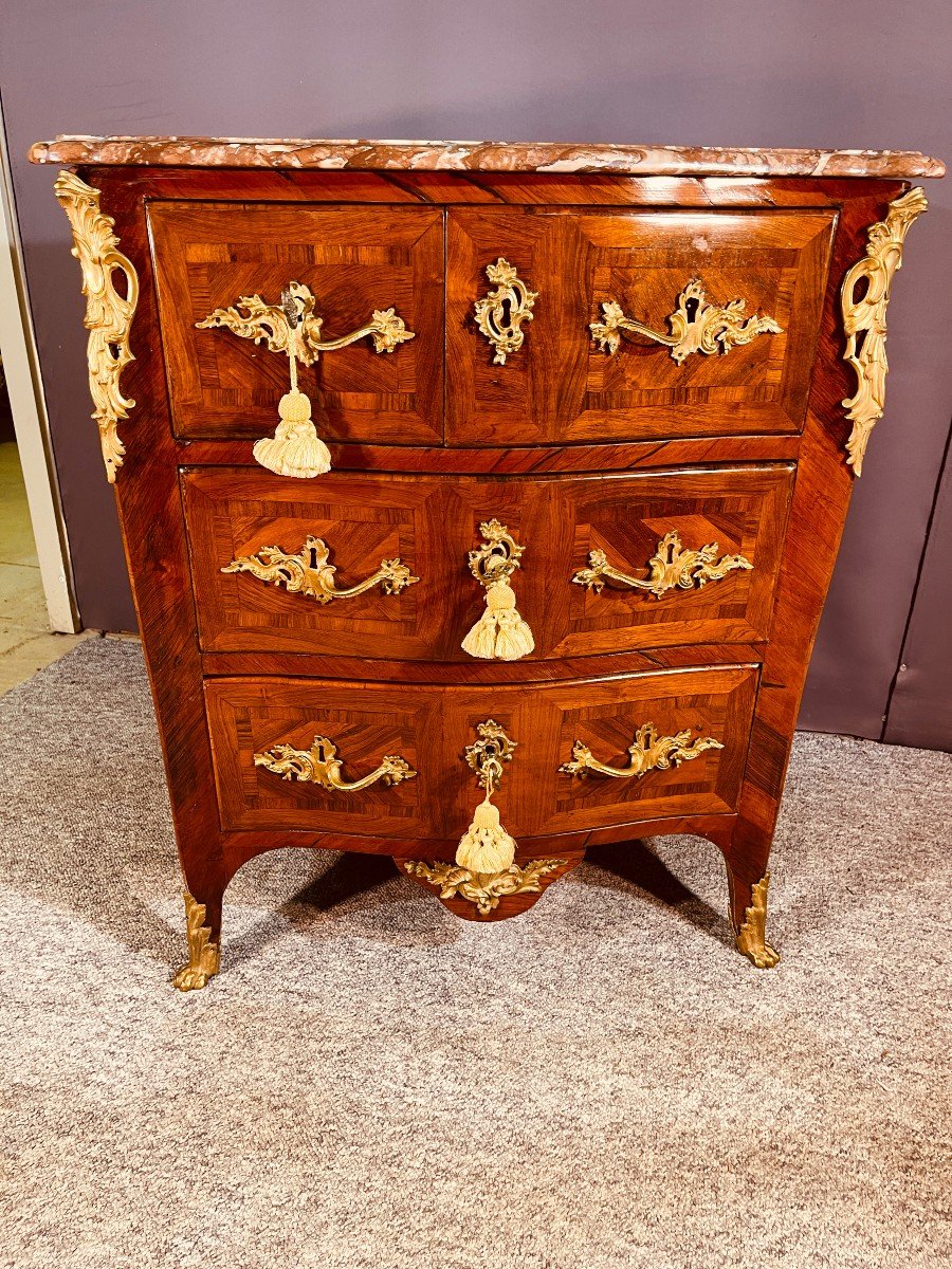 Commode Louis XV , Estampillée REVAULT , 18ème Siècle 