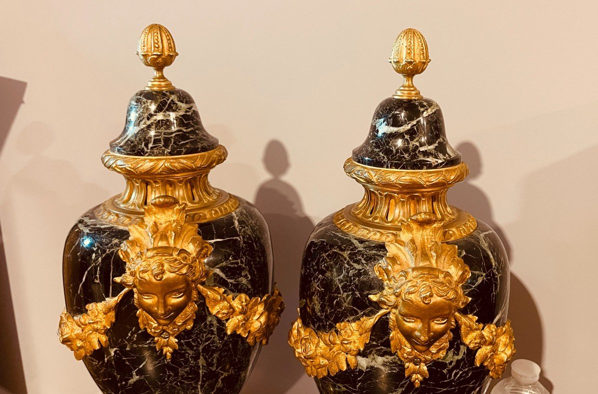 Pair Of Cassolettes In Marble And Gilt Bronzes, 53 Cm-photo-3