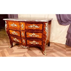 Commode Louis XV  Estampillée Nicolas PETIT , 18ème 