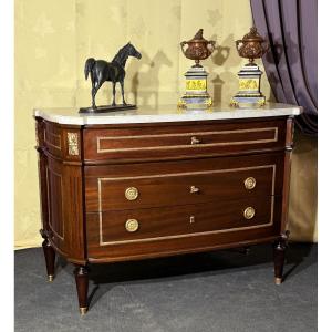 Commode Louis XVI d’après le modèle de J. F. LELEU 