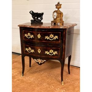 Commode Louis XV , Estampillée J.F. LELEU, XVIIIe Siècle 
