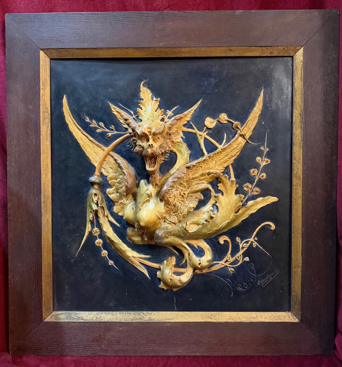 Chimère en terre cuite haut-relief, Art Nouveau 1899