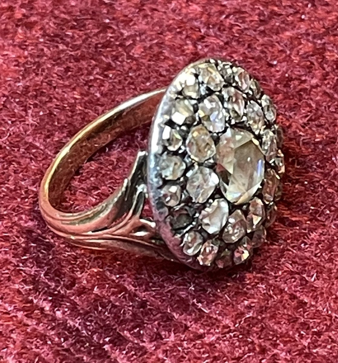 18th Century Gold And Silver Ring, Pavé-set With 31 Diamonds -photo-3