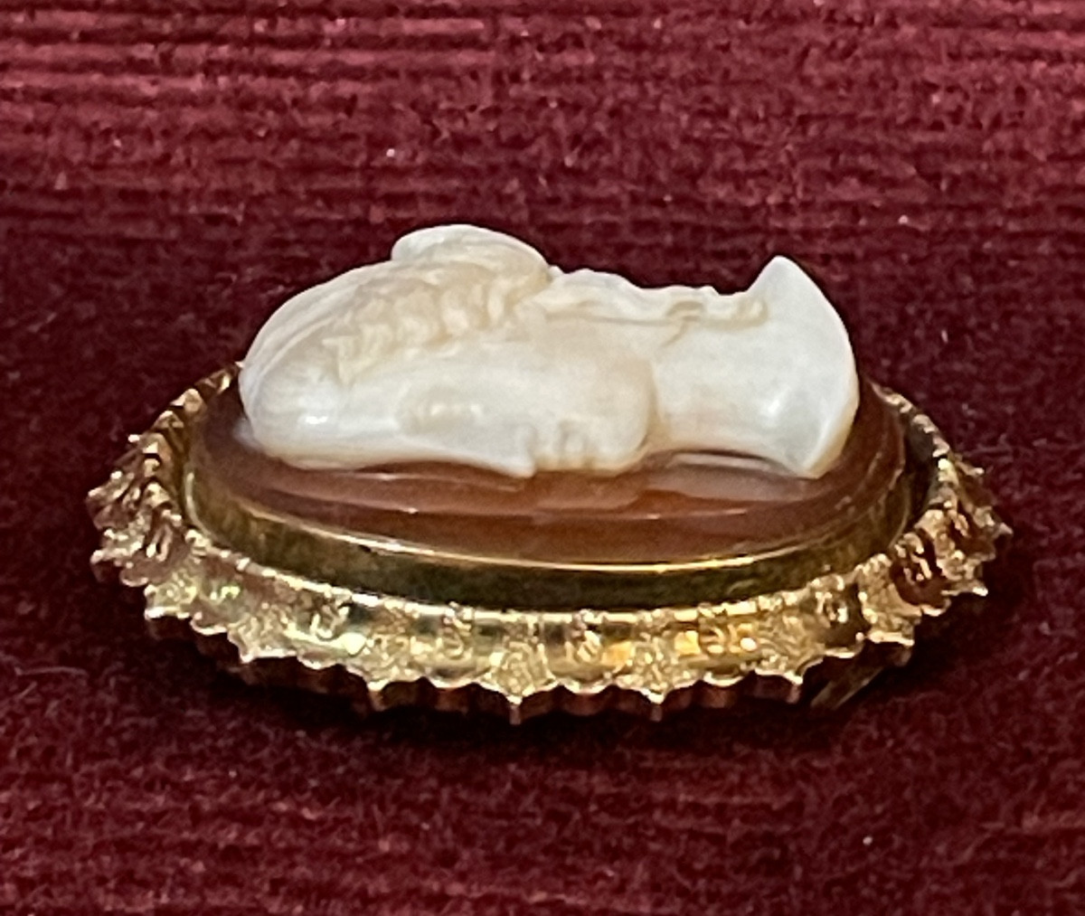 19th Century Gold And Agate Cameo -photo-2