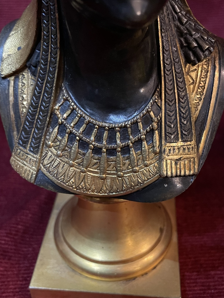 Egyptian Bronze Bust, Early 19th Century -photo-3