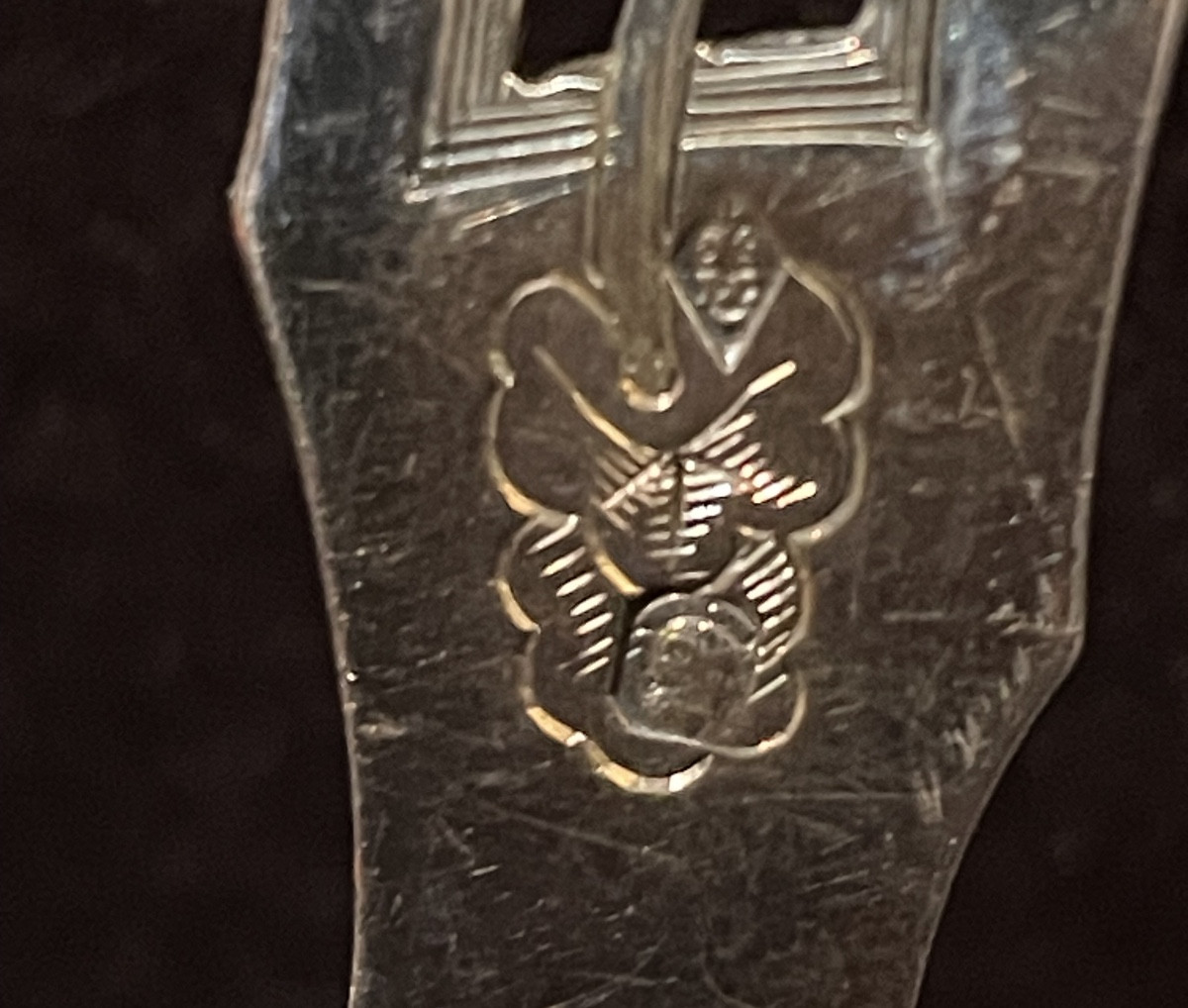 Couverts à poisson Art Nouveau, argent massif et nacre-photo-2