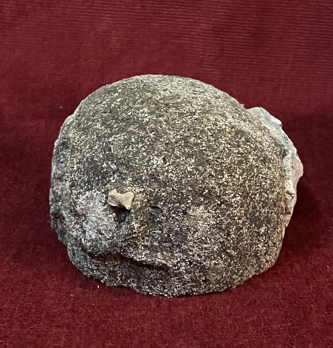 Bénitier en granit, Côtes d'Armor 16 ème siècle-photo-3