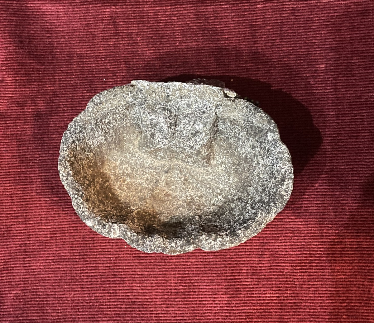 Bénitier en granit, Côtes d'Armor 16 ème siècle-photo-4