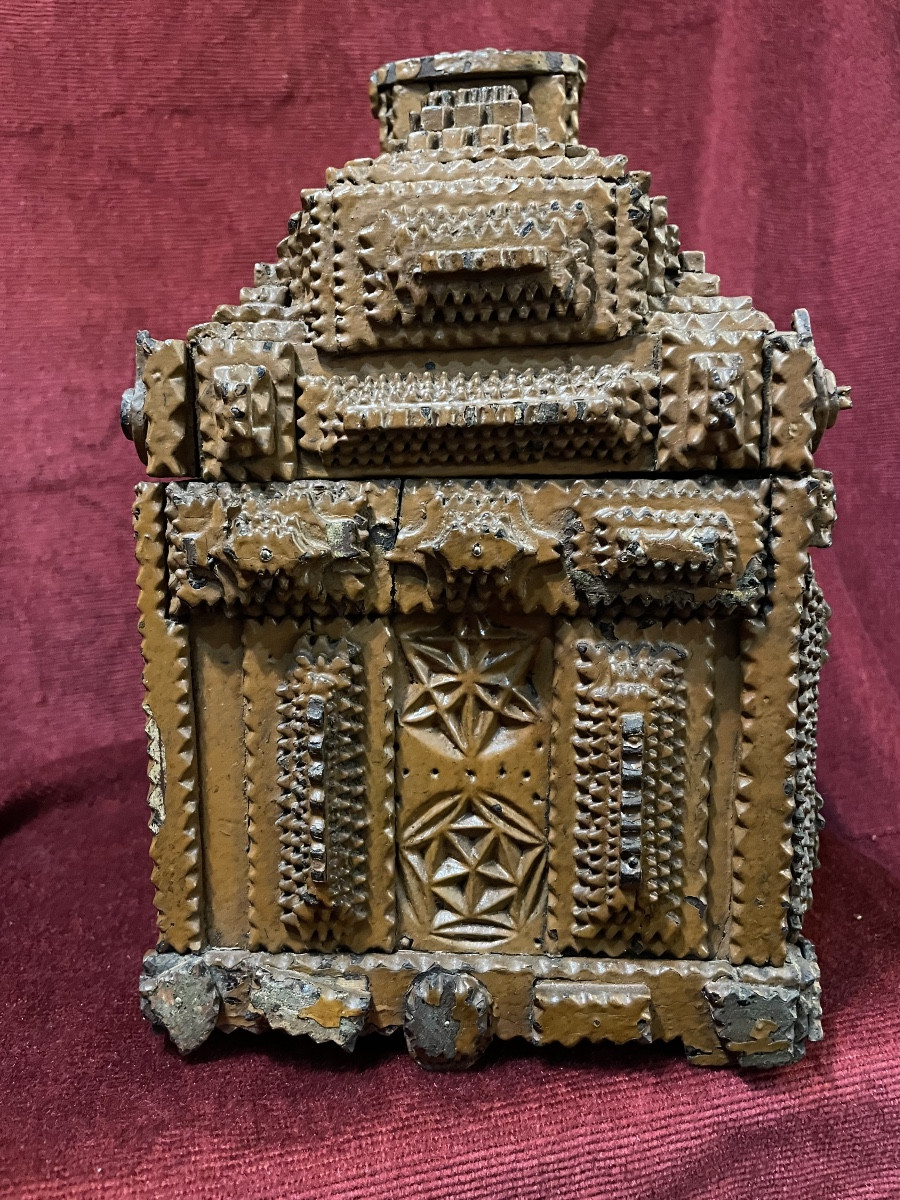 Wooden Tramp Art Box-photo-2