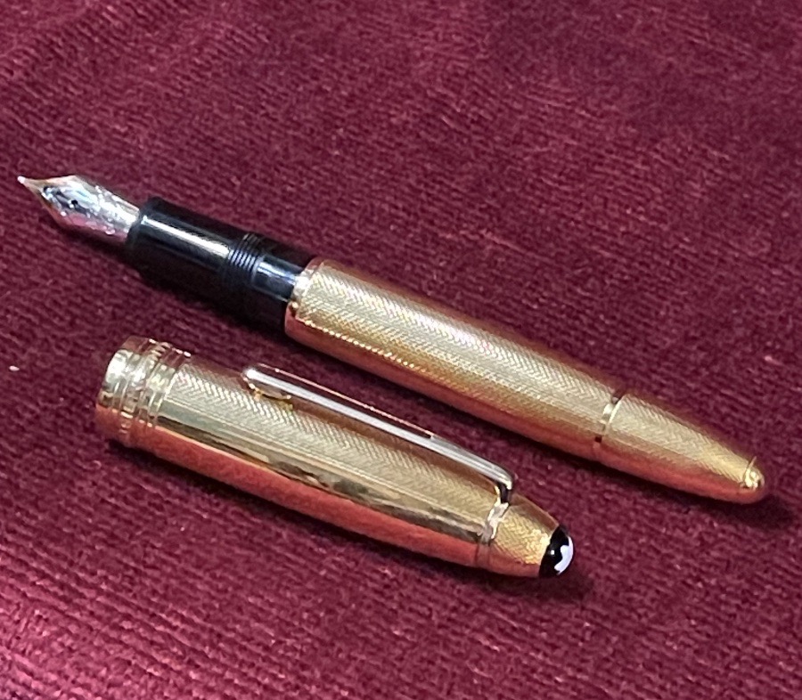 Stylo plume Montblanc Meisterstück 146 plaqué or