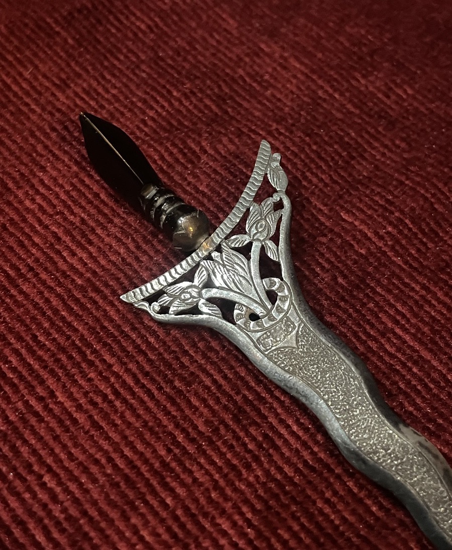 Silver Brooch In The Shape Of A Kriss, 19th Century -photo-3