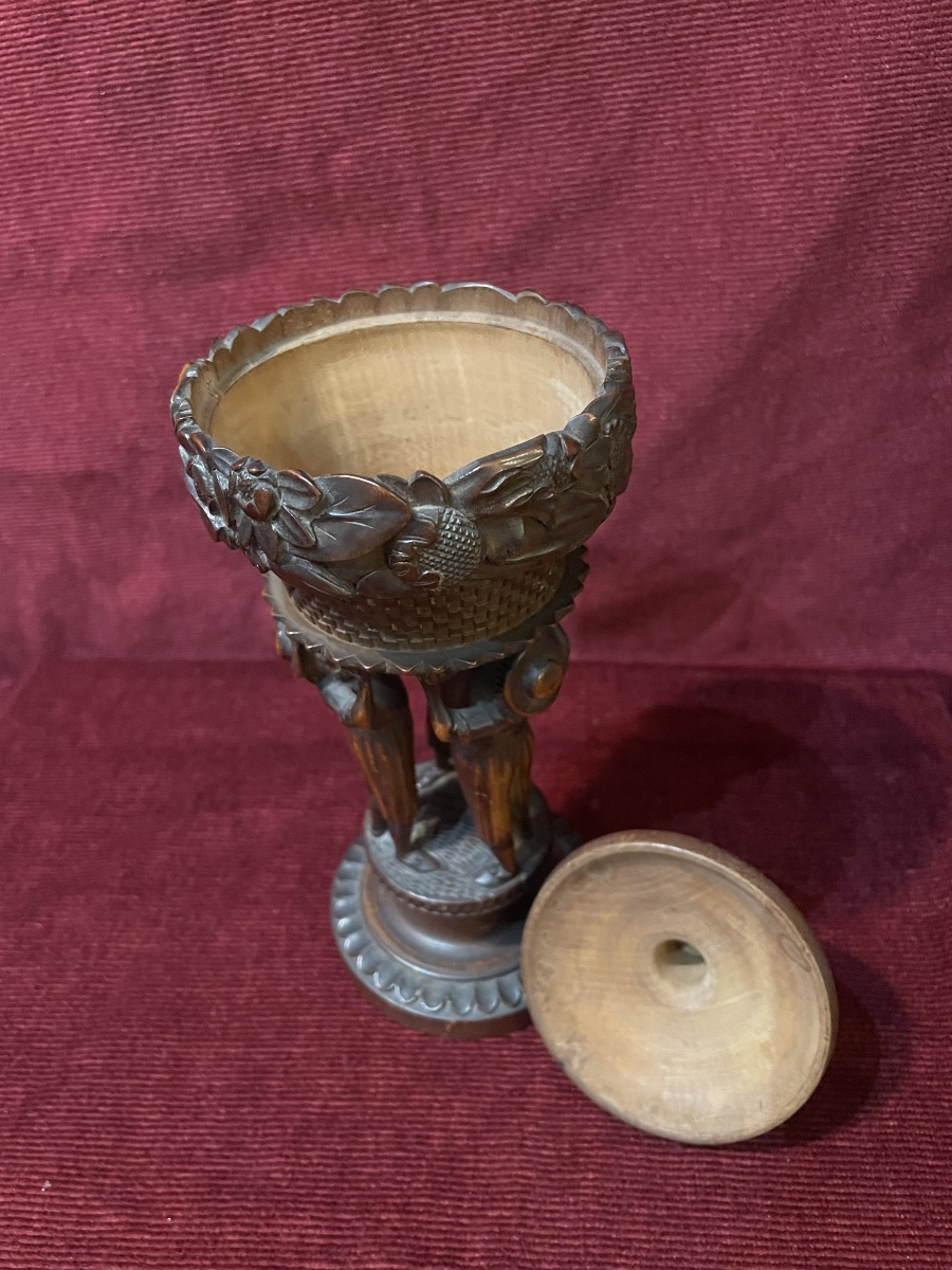 Folk-style Carved Wooden Chalice, 19th Century -photo-3