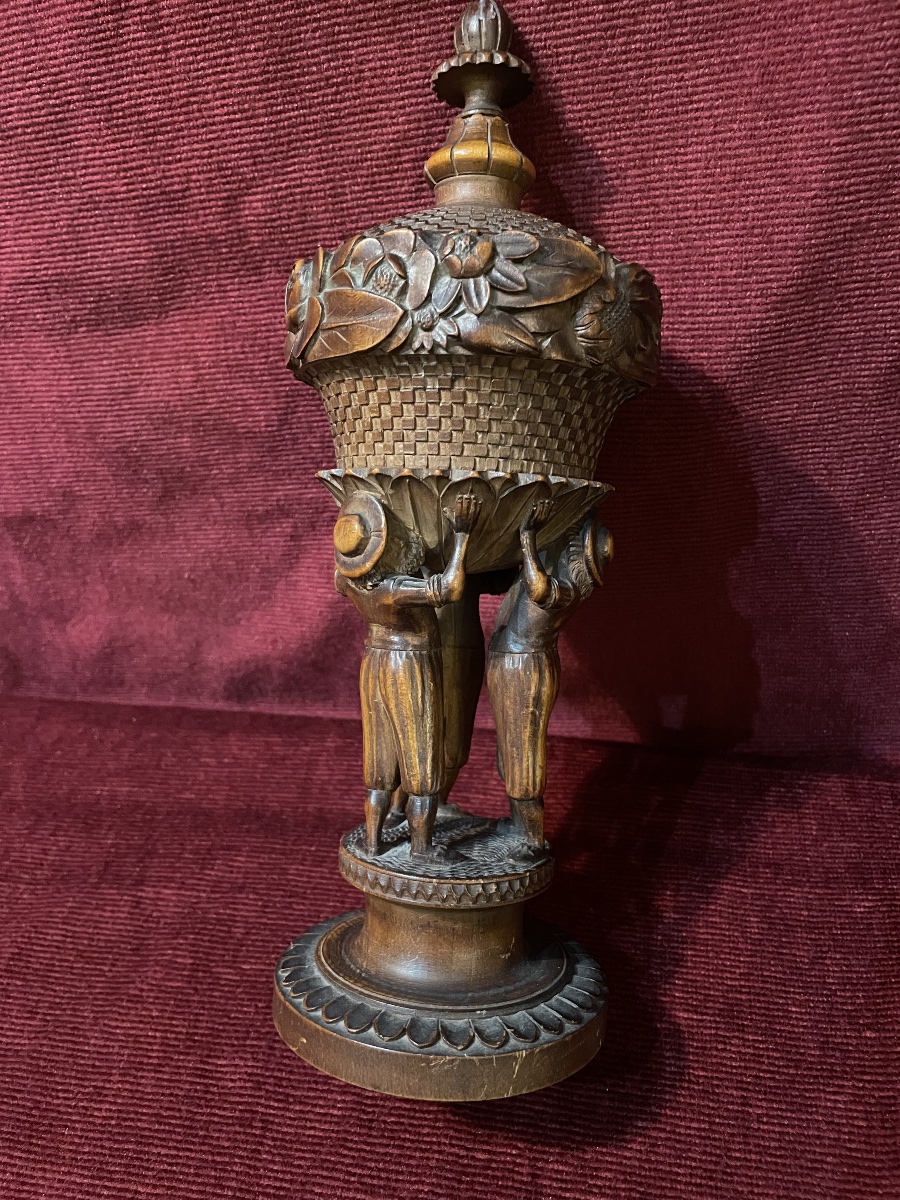 Folk-style Carved Wooden Chalice, 19th Century -photo-4