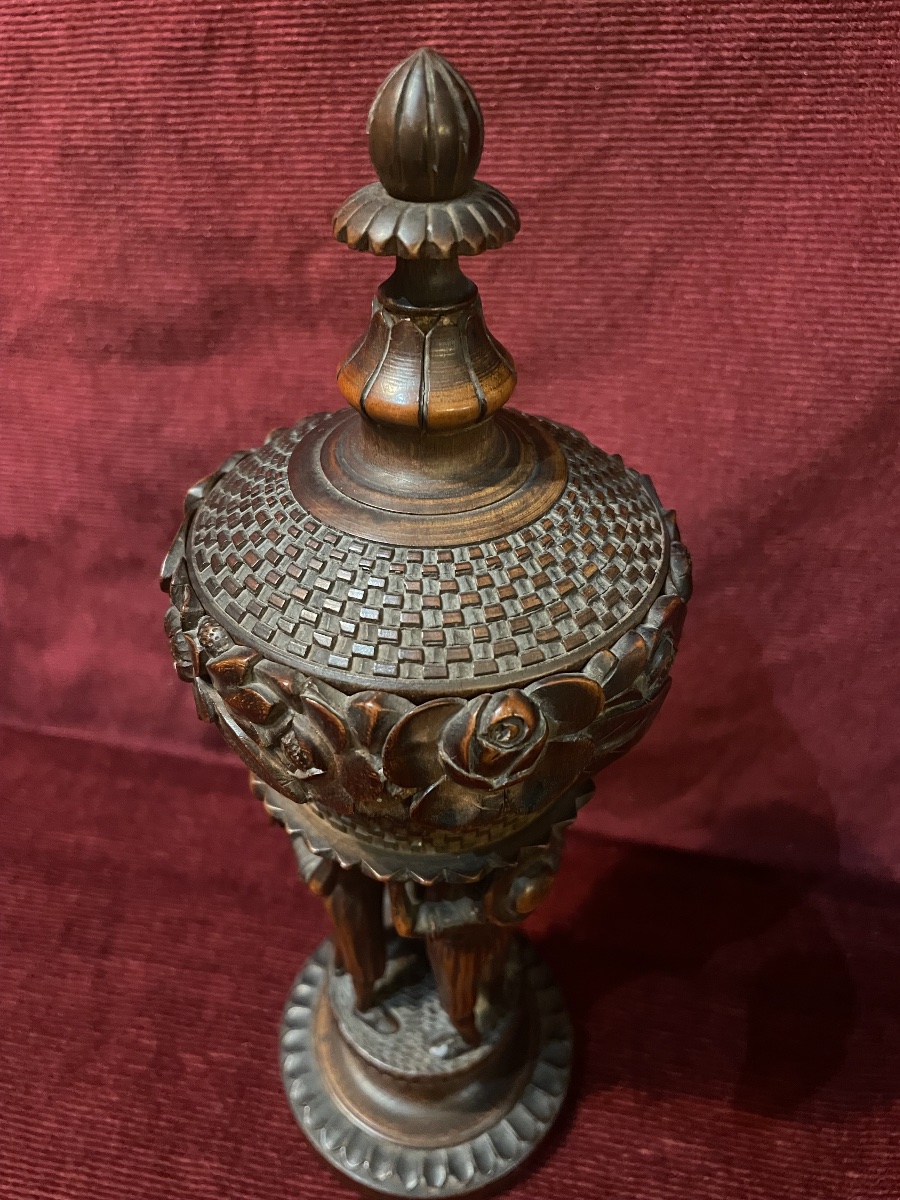 Folk-style Carved Wooden Chalice, 19th Century -photo-5