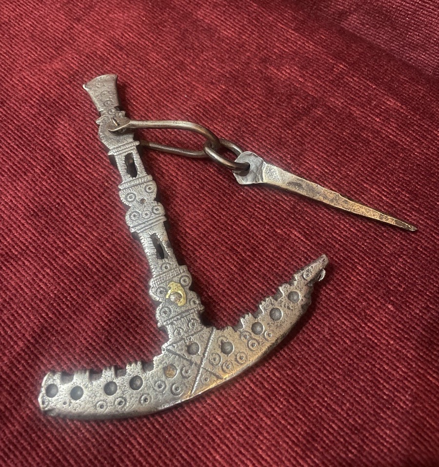 Hache à silex en fer forgé, Moyen-Orient 18 ème siècle 