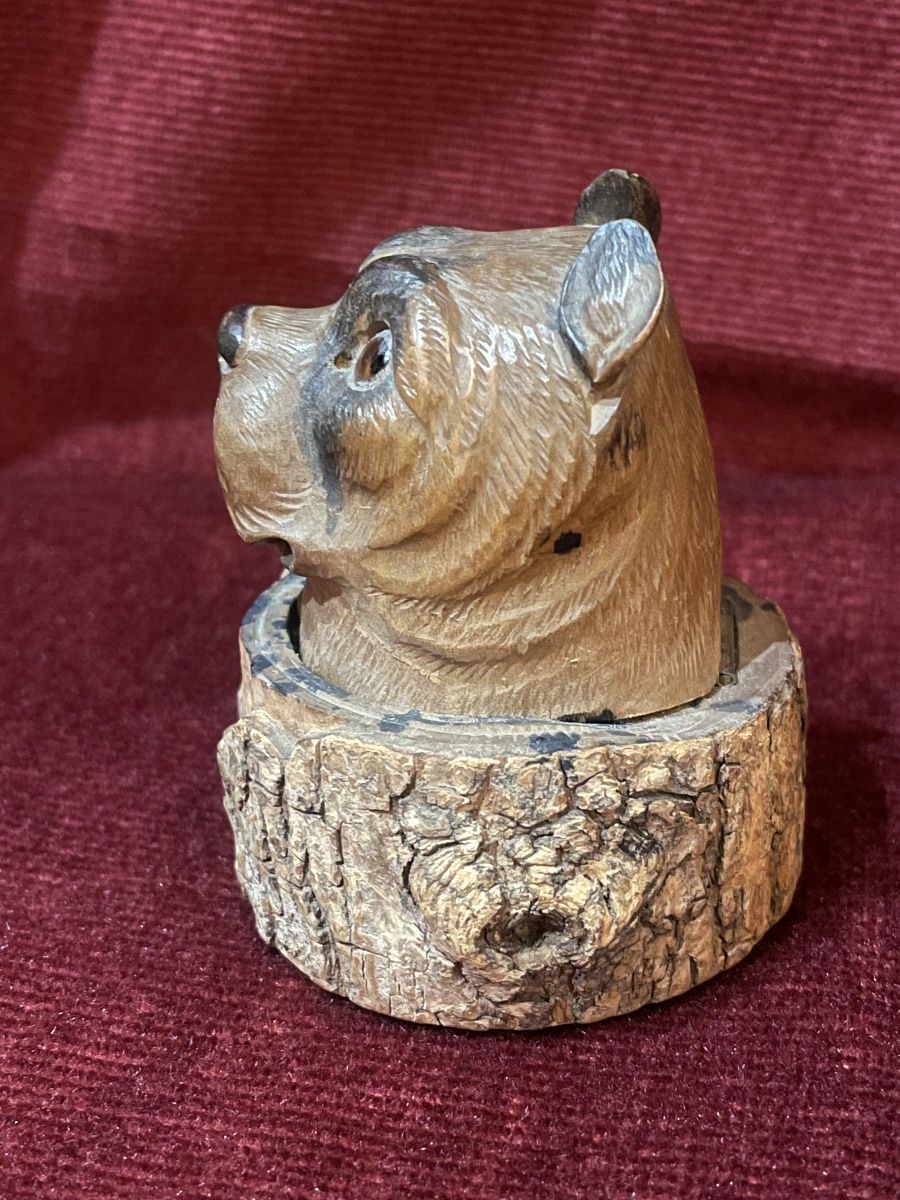 Small Wooden Inkwell Shaped Like A Bulldog's Head-photo-4
